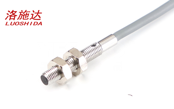 洛施达 M4超小型电感式接近开关