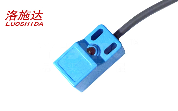 洛施达 Q18方形电感式接近开关