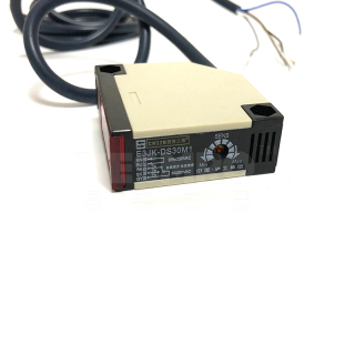 国际工牌(中国沪工) CHIIB E3JK-5D系列红外线光电开关